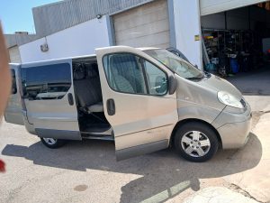 RENAUL TRAFIC 2.0 DCI 115CV 8 PL. - Imagen 9