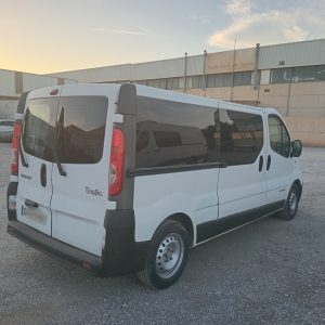 RENAULT TRAFIC 9 PLAZA 2.0 DCI 115 CV 9 PL. - Imagen 4